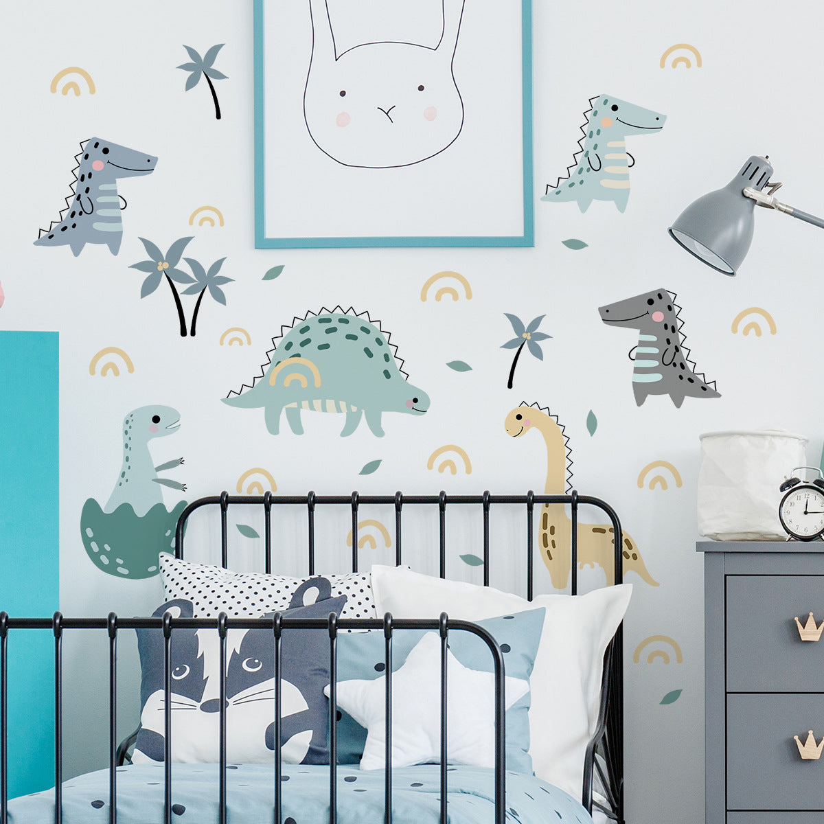 Boho-style small floral wall decals for children's rooms, bedrooms, and living room feature walls.